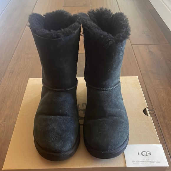 UGG Shoes - Ugg Bailey Bow II